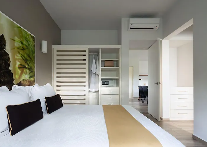 Hotel Azura Boutique 4*