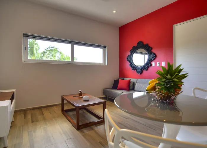 Azura Boutique Hotel 4*