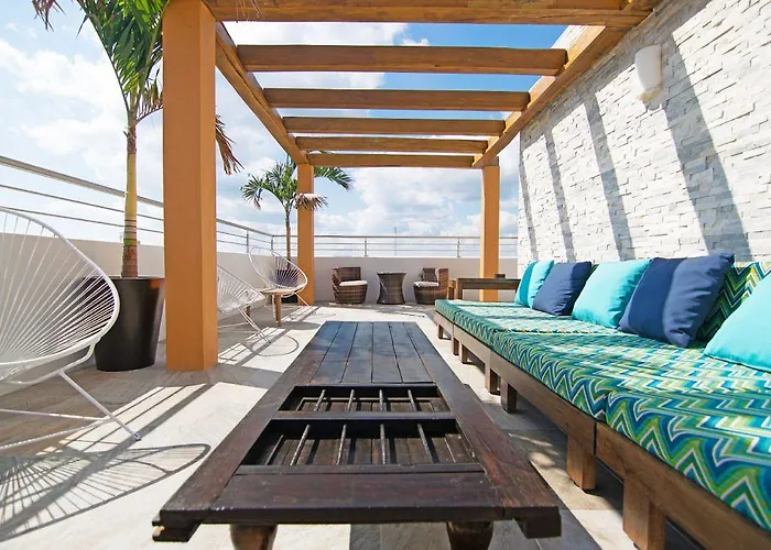 Azura Boutique Hotel 4*