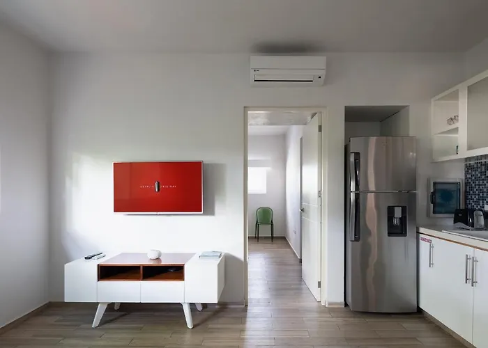 Azura Boutique Hotel 4*