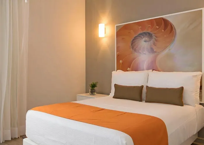 Hotel Azura Boutique 4*